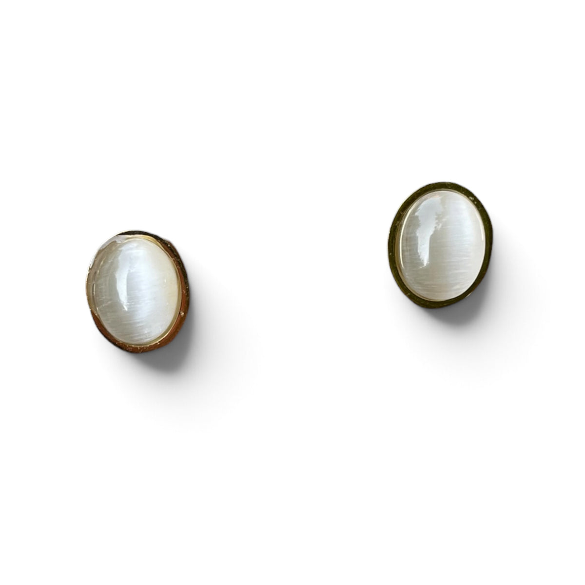 Pearl white